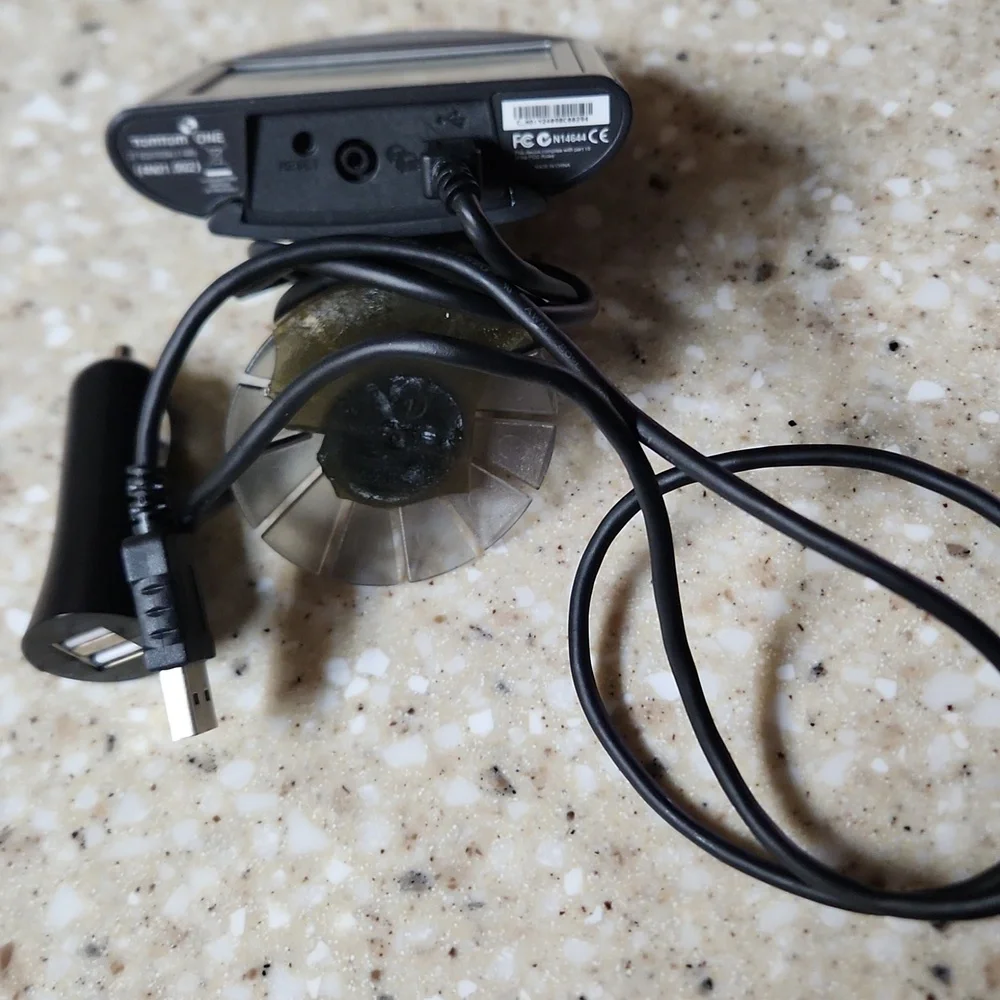 Tom Tom Portable GPS Vehicle Navigator